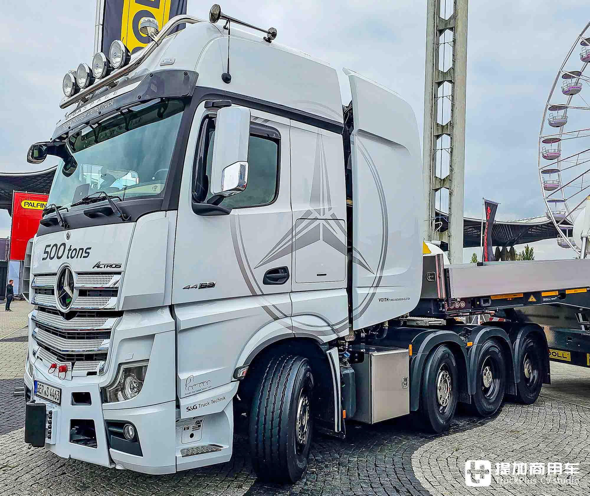 战斗力高达500吨!大件运输行业典范,这台奔驰Actros SLT大件牵引车配置不一般 - 第2张 - 提加商用车网 战斗力高达500吨!大件运输行业典范,这台奔驰Actros SLT大件牵引车配置不一般 - 第2张