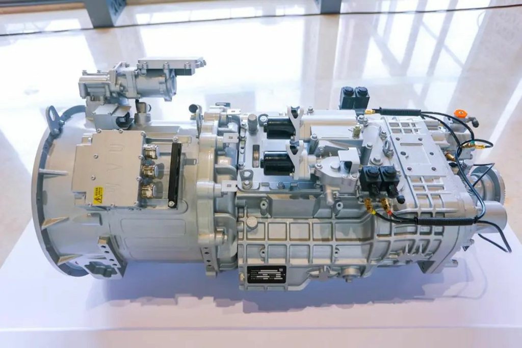 福田混动重卡黑马之势渐显 - 第1张 - 提加商用车网 福田混动重卡黑马之势渐显 - 第1张