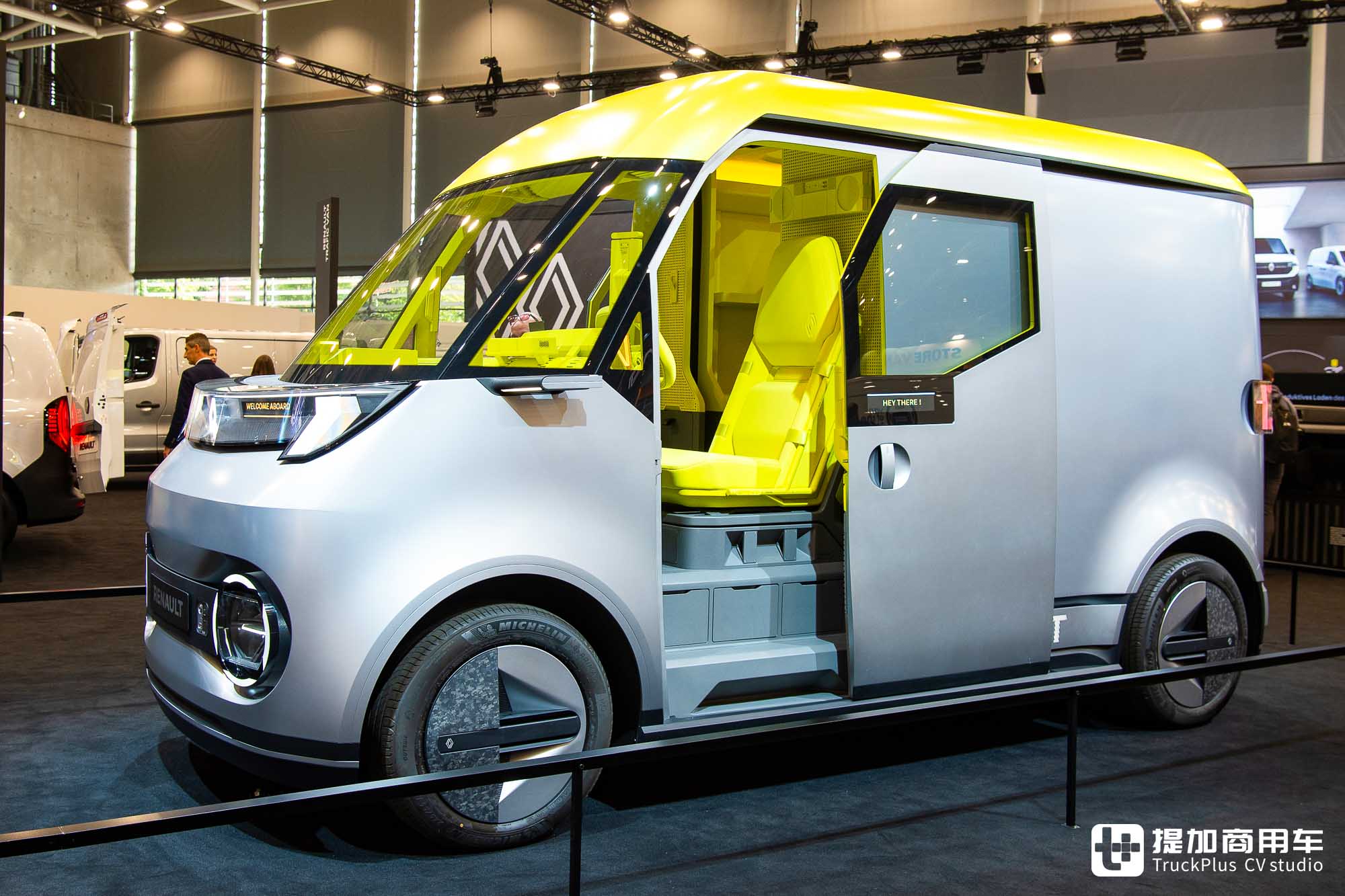 赛博朋克结合复古风格,纯电厢货快递利器,雷诺Estafette概念车实拍 - 第9张 - 提加商用车网 赛博朋克结合复古风格,纯电厢货快递利器,雷诺Estafette概念车实拍 - 第9张