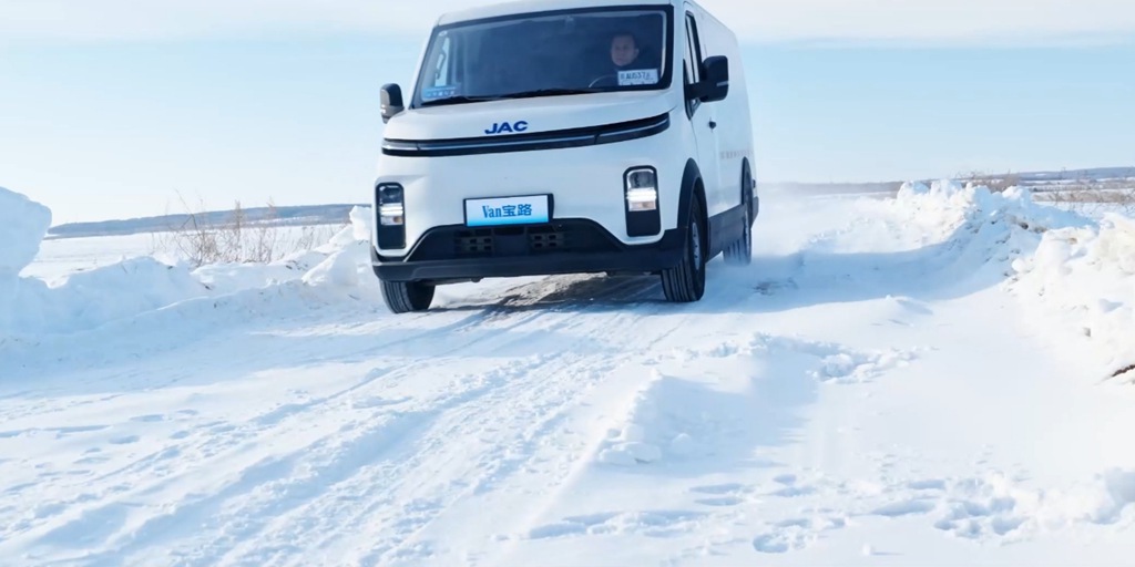 【有卡有料】江淮1卡性能卓越,无惧极寒,破冰黑河 - 第10张 - 提加商用车网 【有卡有料】江淮1卡性能卓越,无惧极寒,破冰黑河 - 第10张