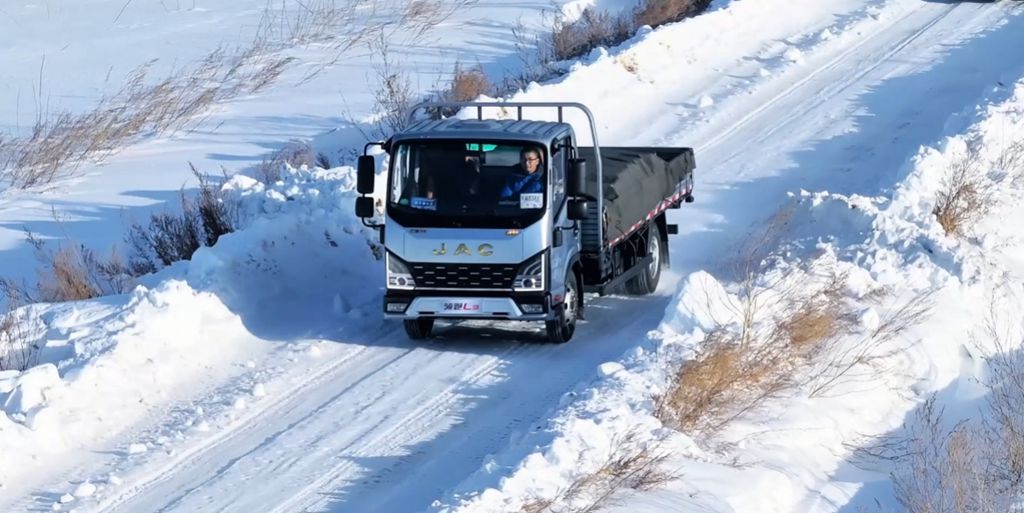 【有卡有料】江淮1卡性能卓越,无惧极寒,破冰黑河 - 第11张 - 提加商用车网 【有卡有料】江淮1卡性能卓越,无惧极寒,破冰黑河 - 第11张