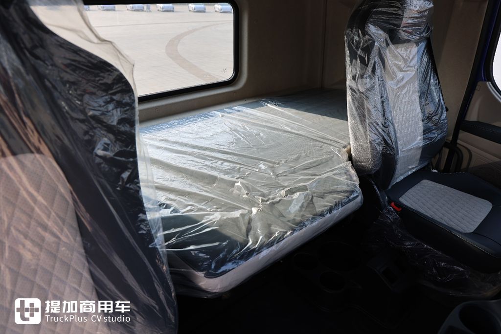 拉绿通老迟到?那是因为你没有这辆630马力的乘龙H7 Pro绿通房车! - 第14张 - 提加商用车网 拉绿通老迟到?那是因为你没有这辆630马力的乘龙H7 Pro绿通房车! - 第14张