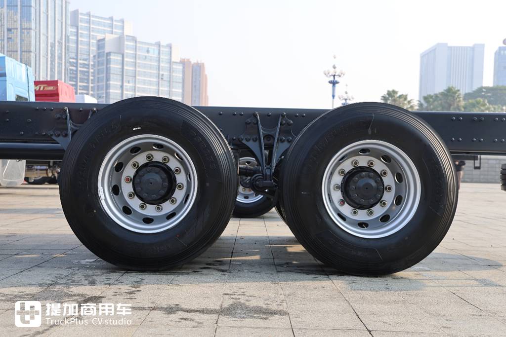 拉绿通老迟到?那是因为你没有这辆630马力的乘龙H7 Pro绿通房车! - 第18张 - 提加商用车网 拉绿通老迟到?那是因为你没有这辆630马力的乘龙H7 Pro绿通房车! - 第18张