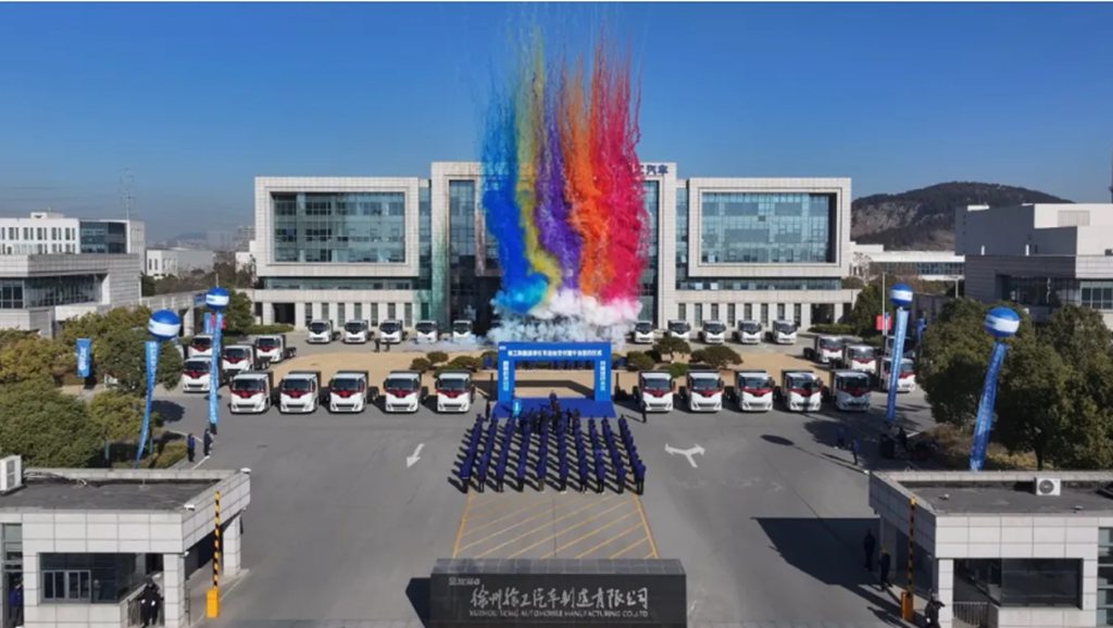 百台齐发,千台签约!徐工新能源牵引车奔赴 - 第1张 - 提加商用车网 百台齐发,千台签约!徐工新能源牵引车奔赴 - 第1张