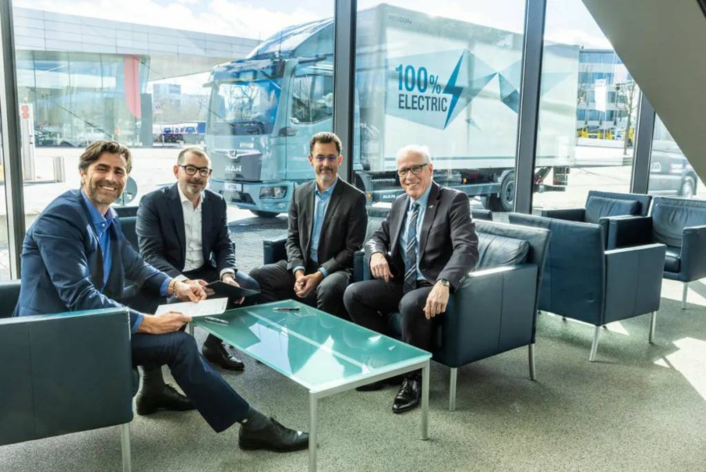 首批曼恩纯电卡车已到岗德铁信可! - 第2张 - 提加商用车网 首批曼恩纯电卡车已到岗德铁信可! - 第2张