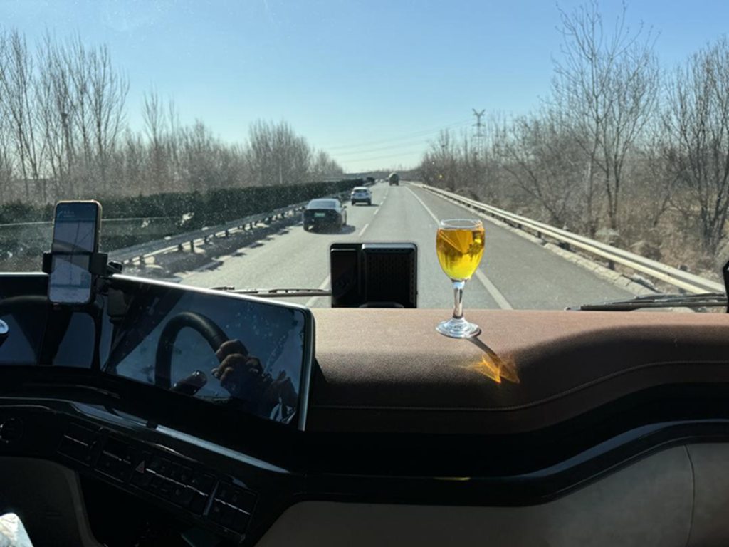 空杯不倒、满杯不洒！欧曼银河全球价值品鉴之旅抵达曲阜 尽显超强平稳性 - 第3张