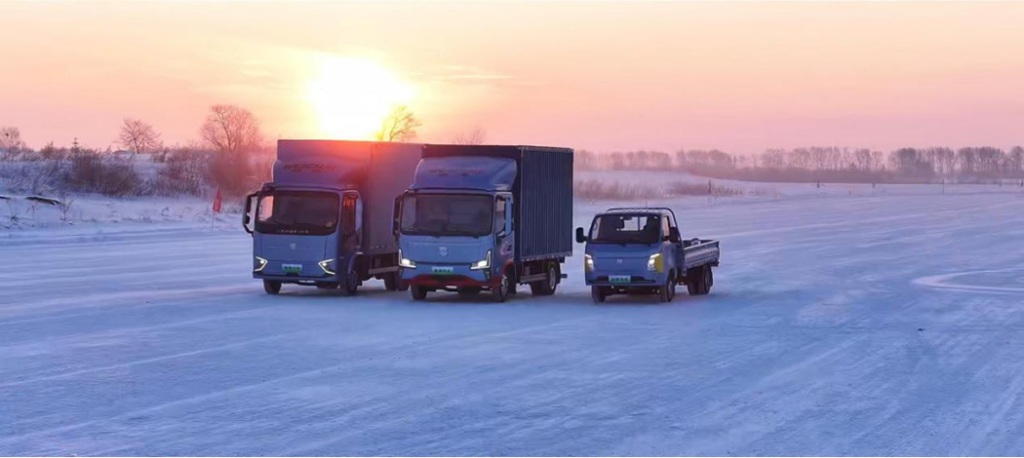 寒极淬炼,蓝擎破冰:潍柴蓝擎新能源轻卡黑河高寒测试纪实! - 第1张 - 提加商用车网 寒极淬炼,蓝擎破冰:潍柴蓝擎新能源轻卡黑河高寒测试纪实! - 第1张
