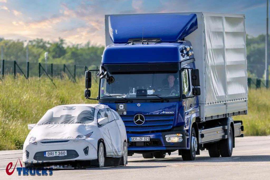 纯电动eArocs 400亮相,Arocs Extent限量版车型抢眼,bauma 2025奔驰展品抢先看 - 第13张 - 提加商用车网 纯电动eArocs 400亮相,Arocs Extent限量版车型抢眼,bauma 2025奔驰展品抢先看 - 第13张
