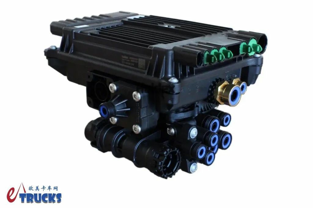 动能回收车桥、轮胎自动充气等挂车“黑科技”亮相,带你看赛夫华兰德冬季测试的最新产品 - 第14张 - 提加商用车网 动能回收车桥、轮胎自动充气等挂车“黑科技”亮相,带你看赛夫华兰德冬季测试的最新产品 - 第14张