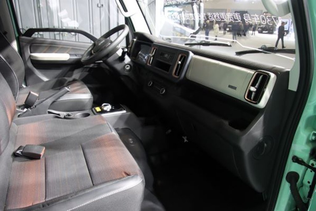 至高续航365公里 奥铃智蓝EM专为城配而来 - 第4张