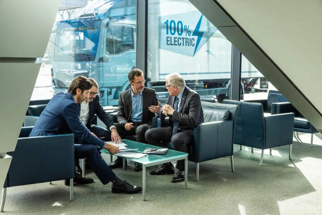 首批曼恩纯电卡车已到岗德铁信可! - 第3张 - 提加商用车网 首批曼恩纯电卡车已到岗德铁信可! - 第3张