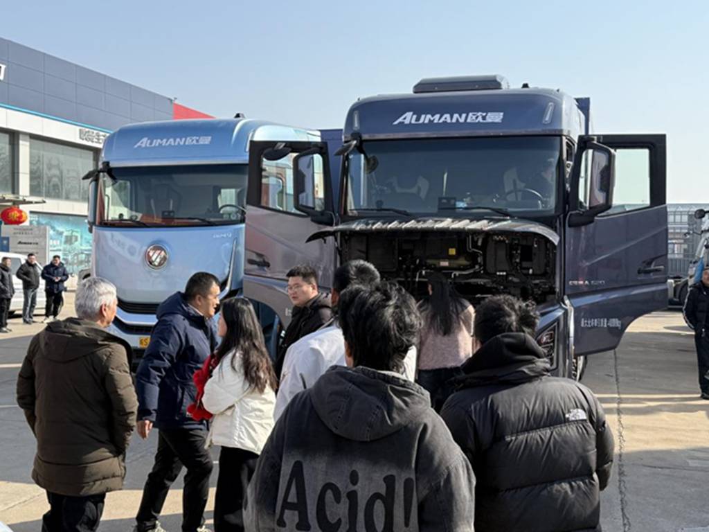 卡友共鉴!欧曼银河全球价值品鉴之旅·临沂站:科技与舒适的完美邂逅 - 第3张 - 提加商用车网 卡友共鉴!欧曼银河全球价值品鉴之旅·临沂站:科技与舒适的完美邂逅 - 第3张