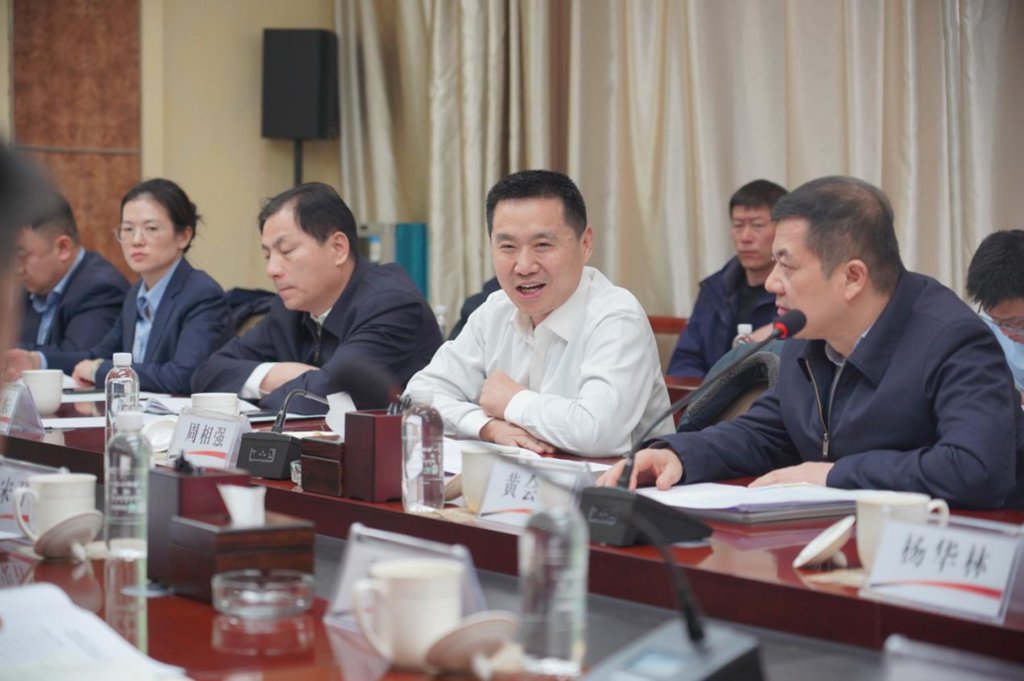 【智慧交通 绿色物流】陕汽重卡百辆天然气牵引车正式交付 - 第3张 - 提加商用车网 【智慧交通 绿色物流】陕汽重卡百辆天然气牵引车正式交付 - 第3张