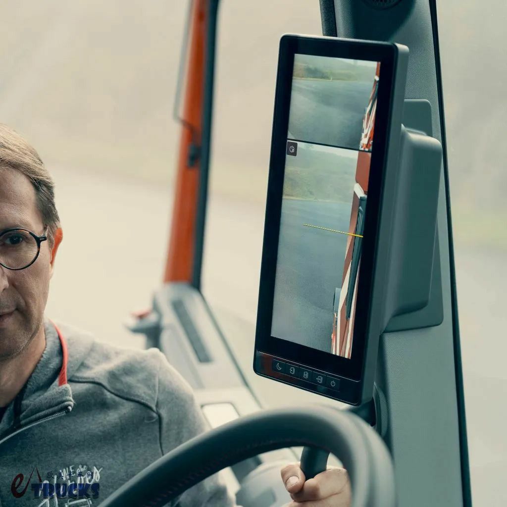 油耗降低14%!法式情调结合顶尖科技,雷诺卡车最强战力:T-High Smart Racer特别版车型实拍 - 第21张 - 提加商用车网 油耗降低14%!法式情调结合顶尖科技,雷诺卡车最强战力:T-High Smart Racer特别版车型实拍 - 第21张