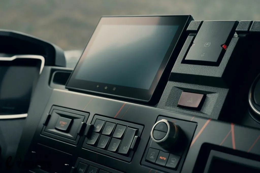 油耗降低14%!法式情调结合顶尖科技,雷诺卡车最强战力:T-High Smart Racer特别版车型实拍 - 第22张 - 提加商用车网 油耗降低14%!法式情调结合顶尖科技,雷诺卡车最强战力:T-High Smart Racer特别版车型实拍 - 第22张