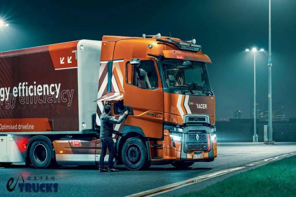 油耗降低14%!法式情调结合顶尖科技,雷诺卡车最强战力:T-High Smart Racer特别版车型实拍 - 第26张 - 提加商用车网 油耗降低14%!法式情调结合顶尖科技,雷诺卡车最强战力:T-High Smart Racer特别版车型实拍 - 第26张