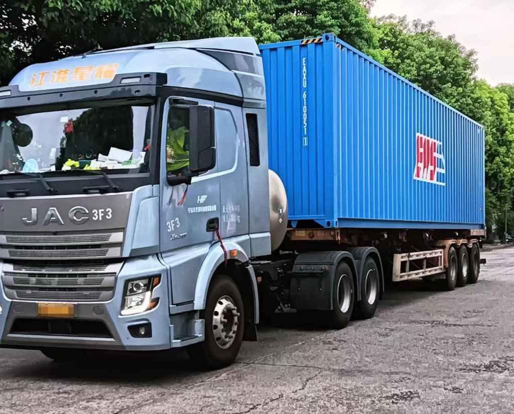 500马力拿捏山路,每公里多挣1元,为何星耀X5是吕师傅的财富经? - 第4张 - 提加商用车网 500马力拿捏山路,每公里多挣1元,为何星耀X5是吕师傅的财富经? - 第4张