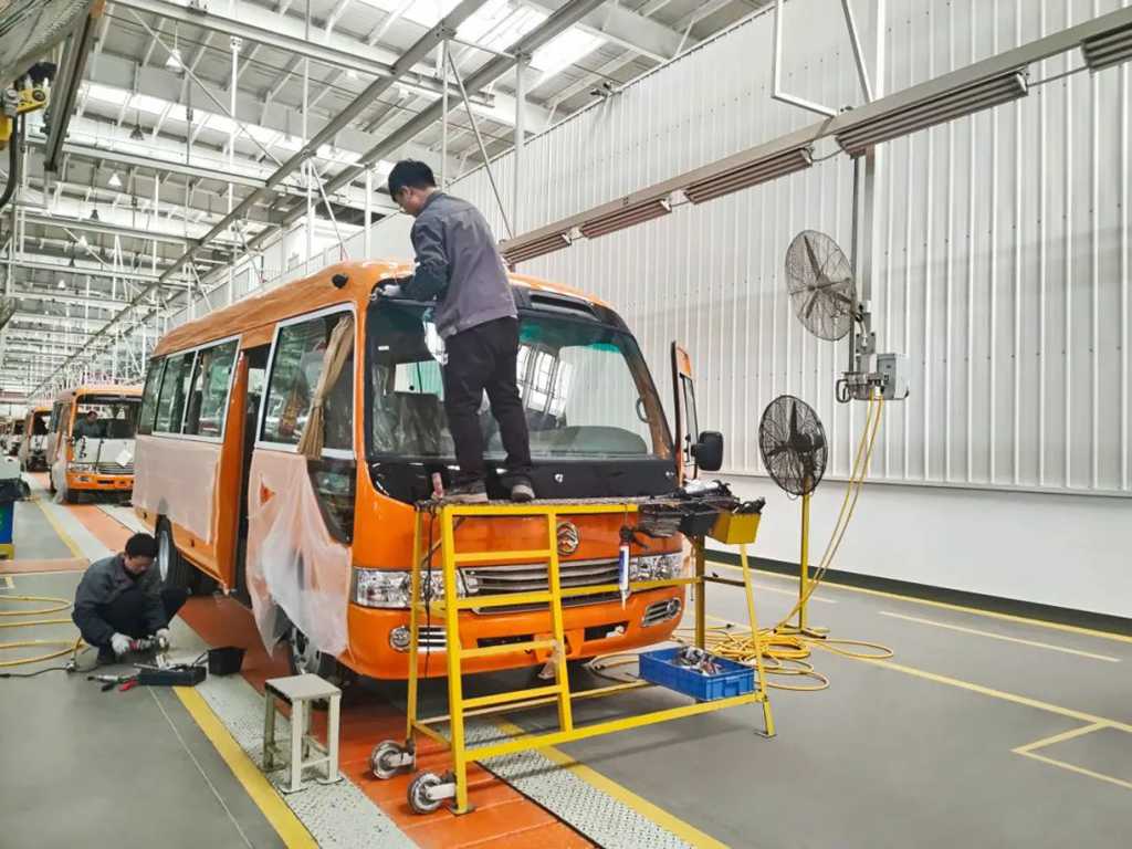 新春开门红!100辆金旅考斯特校车即将“组团”奔赴阿曼! - 第4张 - 提加商用车网 新春开门红!100辆金旅考斯特校车即将“组团”奔赴阿曼! - 第4张