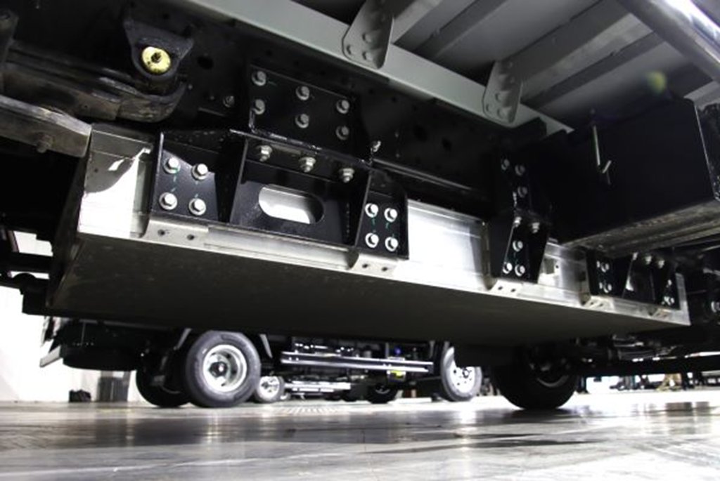 至高续航365公里 奥铃智蓝EM专为城配而来 - 第6张