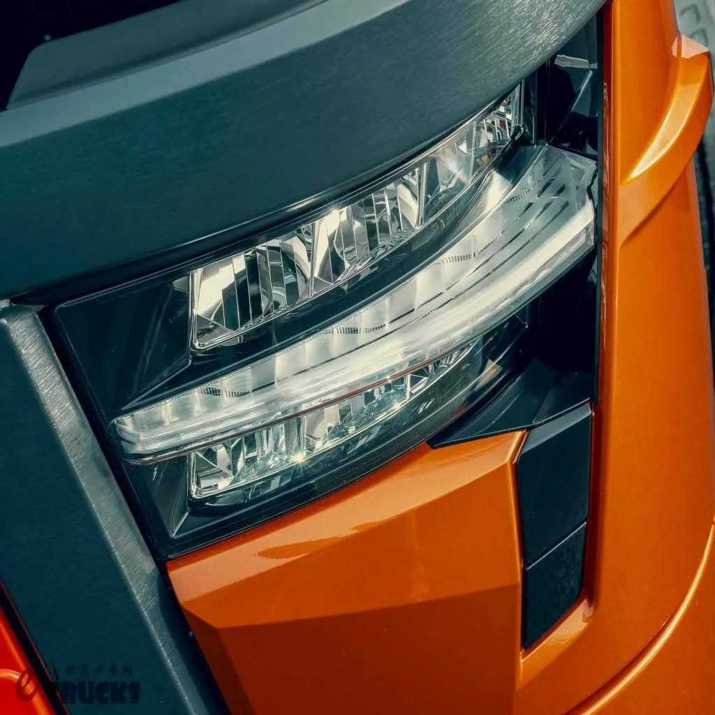 油耗降低14%!法式情调结合顶尖科技,雷诺卡车最强战力:T-High Smart Racer特别版车型实拍 - 第7张 - 提加商用车网 油耗降低14%!法式情调结合顶尖科技,雷诺卡车最强战力:T-High Smart Racer特别版车型实拍 - 第7张