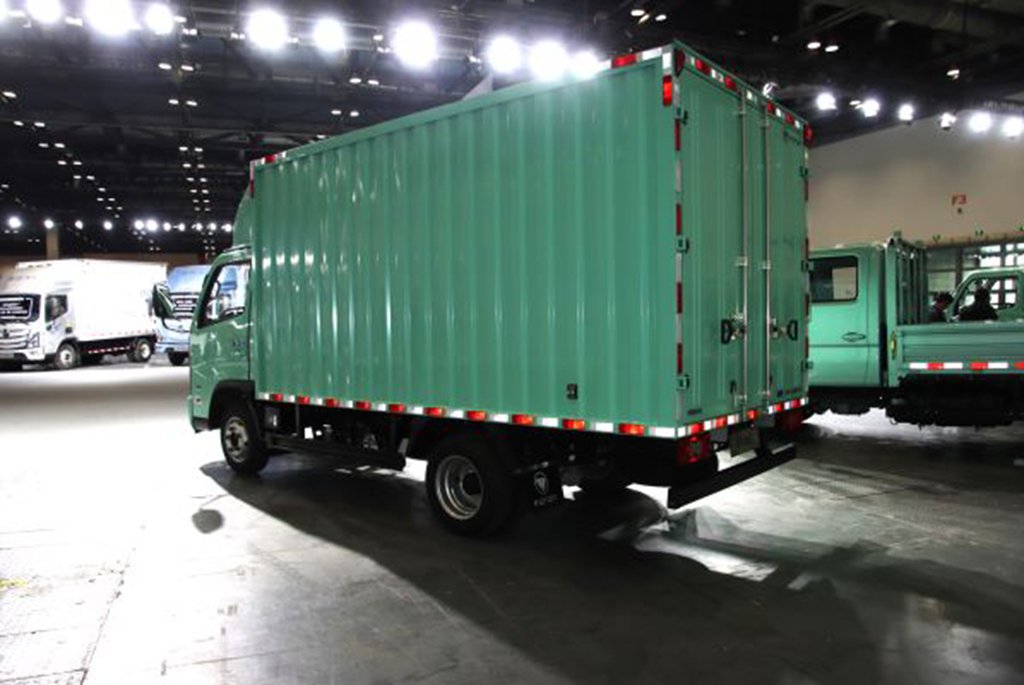 至高续航365公里 奥铃智蓝EM专为城配而来 - 第9张