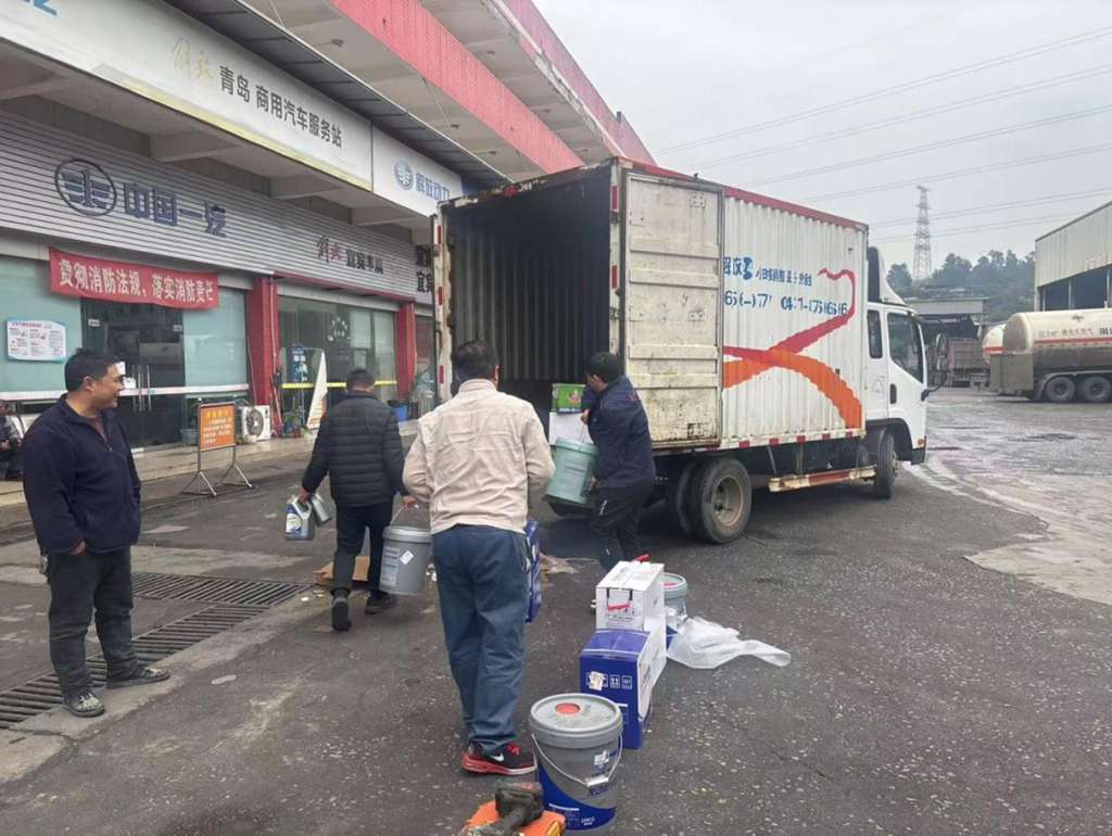 驰援滑坡急难地,解放感动服务暖心田 - 第2张 - 提加商用车网 驰援滑坡急难地,解放感动服务暖心田 - 第2张