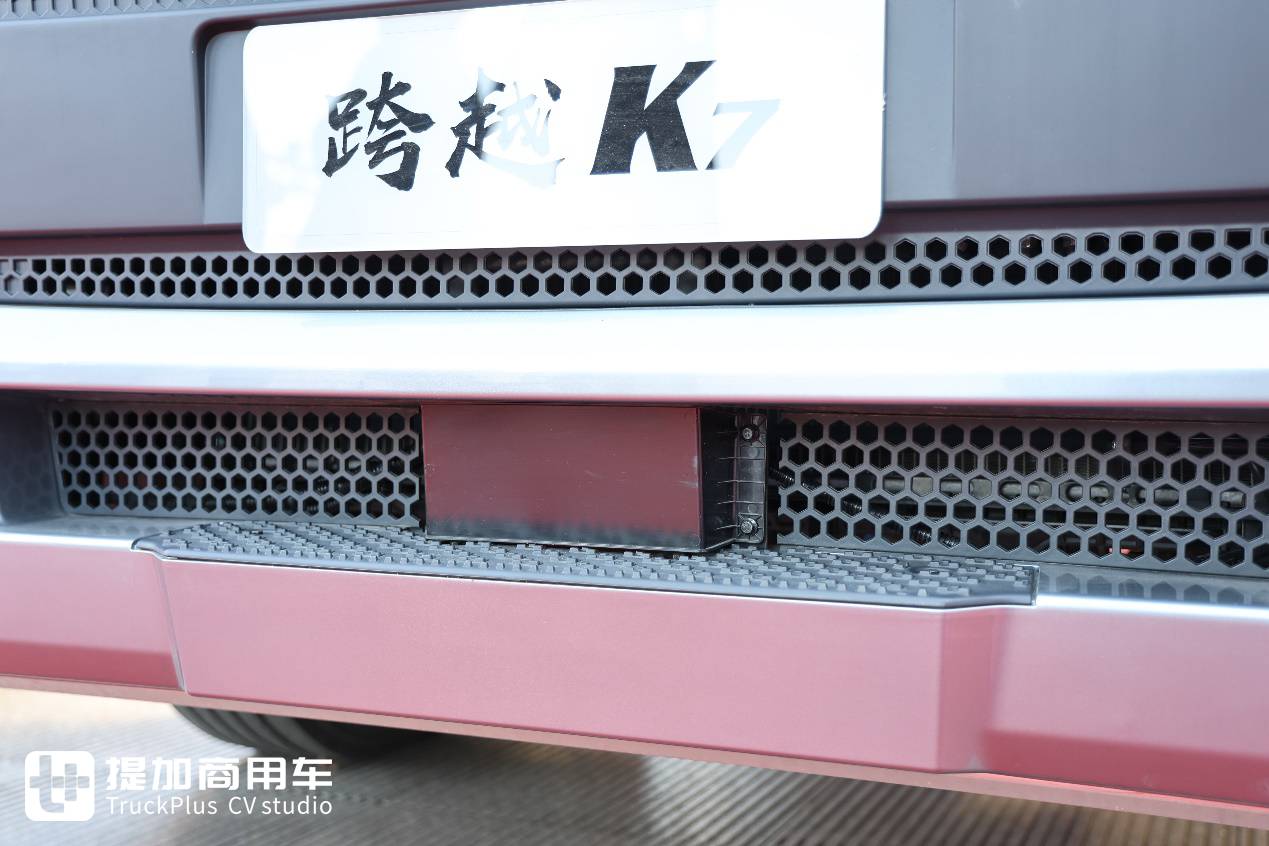 带电动调节气囊座椅,一体化动力链,这辆江淮格尔发K7燃气车配置不一般 - 第6张 - 提加商用车网 带电动调节气囊座椅,一体化动力链,这辆江淮格尔发K7燃气车配置不一般 - 第6张