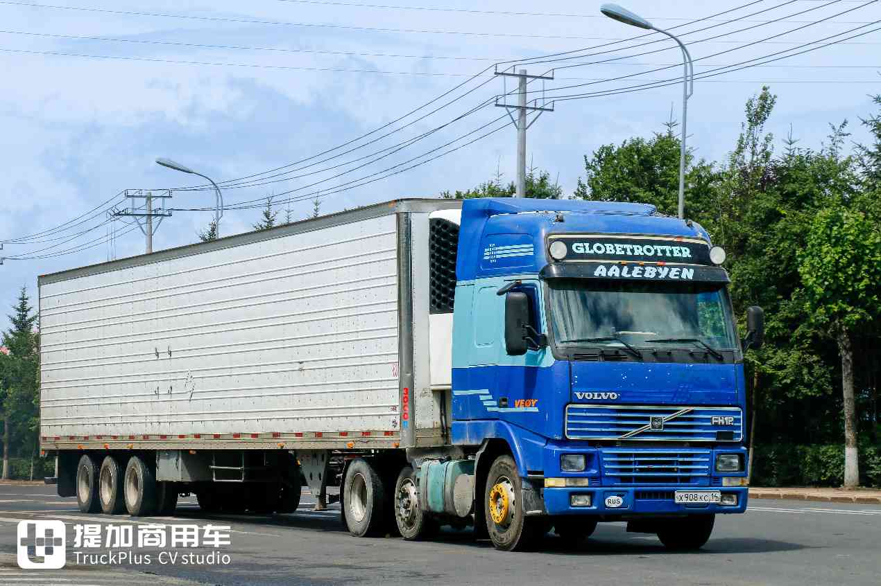 真羡慕俄罗斯卡车市场的包容性,30年车龄的卡车还能跑在路上,绥芬河口岸实拍俄罗斯卡车(五) - 第7张 - 提加商用车网 真羡慕俄罗斯卡车市场的包容性,30年车龄的卡车还能跑在路上,绥芬河口岸实拍俄罗斯卡车(五) - 第7张