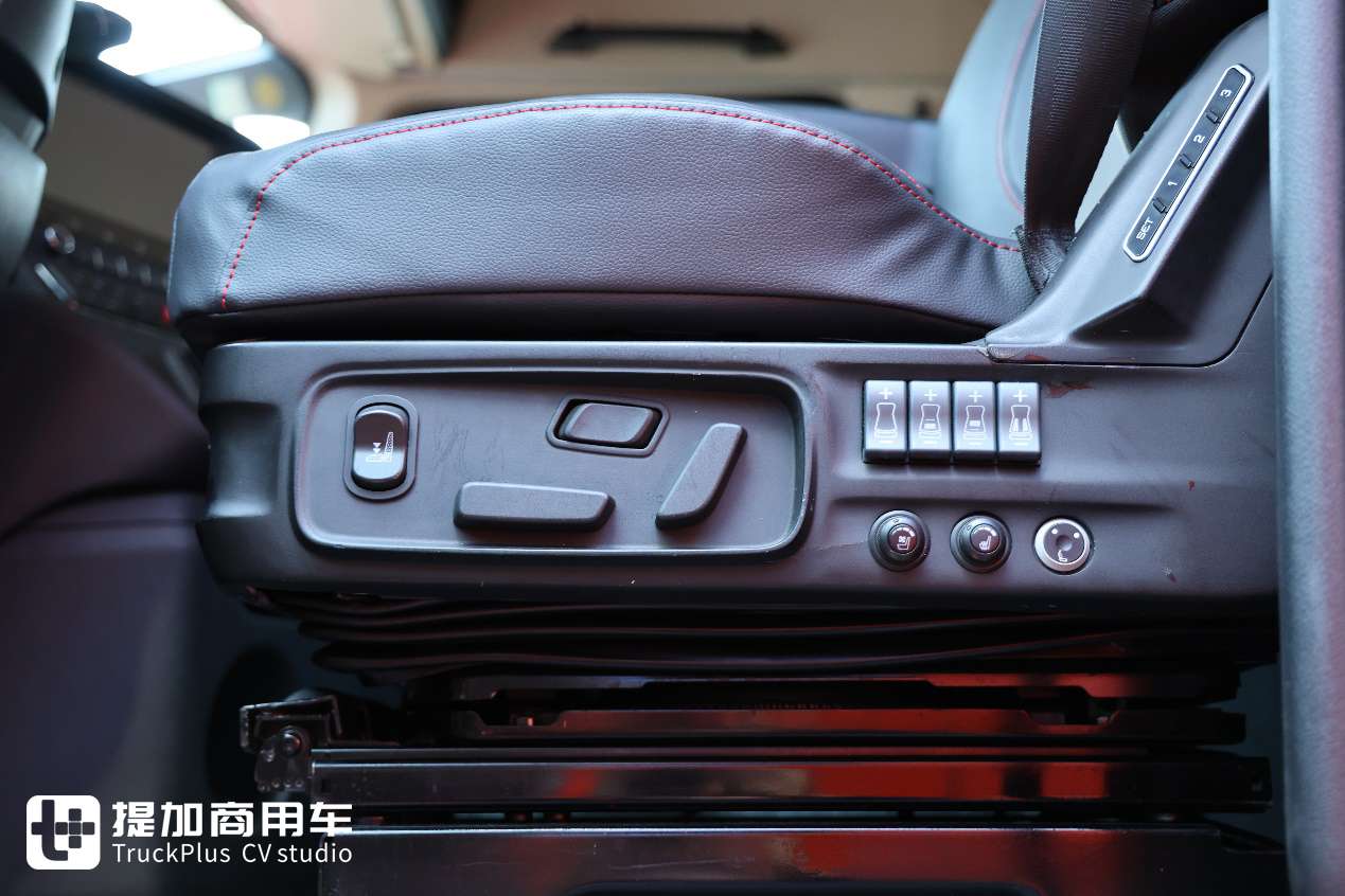 带电动调节气囊座椅,一体化动力链,这辆江淮格尔发K7燃气车配置不一般 - 第10张 - 提加商用车网 带电动调节气囊座椅,一体化动力链,这辆江淮格尔发K7燃气车配置不一般 - 第10张