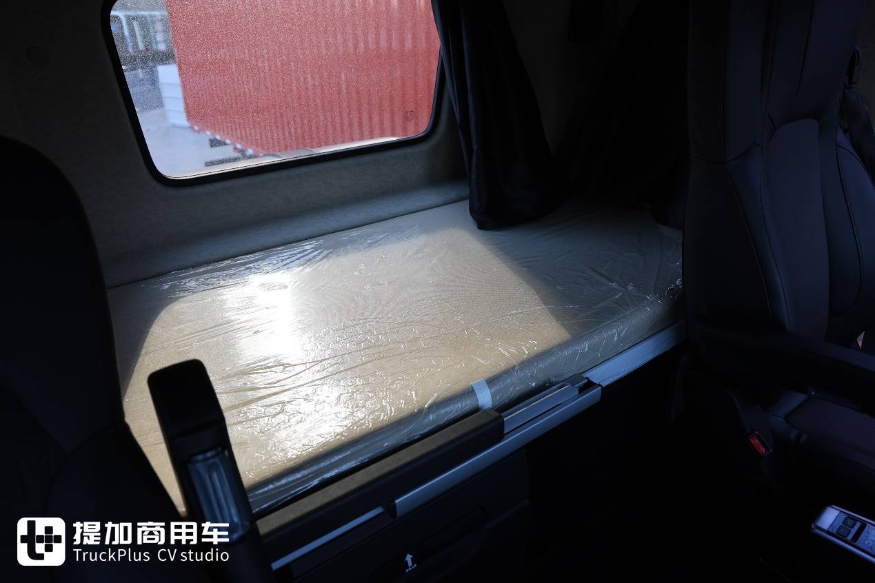 带电动调节气囊座椅,一体化动力链,这辆江淮格尔发K7燃气车配置不一般 - 第16张 - 提加商用车网 带电动调节气囊座椅,一体化动力链,这辆江淮格尔发K7燃气车配置不一般 - 第16张