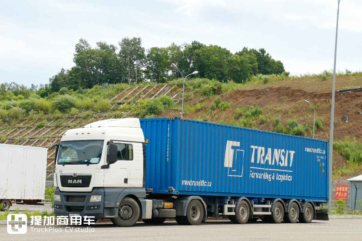 真羡慕俄罗斯卡车市场的包容性,30年车龄的卡车还能跑在路上,绥芬河口岸实拍俄罗斯卡车(五) - 第17张 - 提加商用车网 真羡慕俄罗斯卡车市场的包容性,30年车龄的卡车还能跑在路上,绥芬河口岸实拍俄罗斯卡车(五) - 第17张