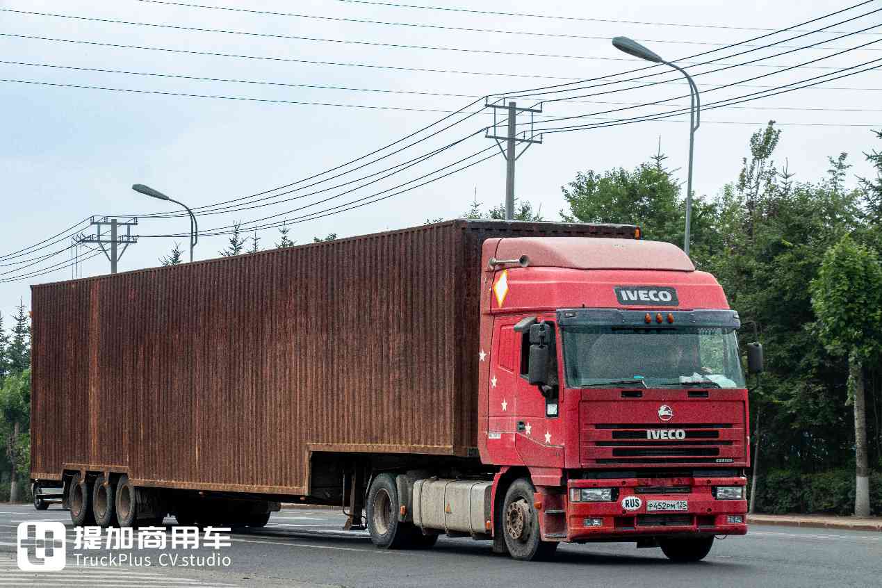 真羡慕俄罗斯卡车市场的包容性,30年车龄的卡车还能跑在路上,绥芬河口岸实拍俄罗斯卡车(五) - 第19张 - 提加商用车网 真羡慕俄罗斯卡车市场的包容性,30年车龄的卡车还能跑在路上,绥芬河口岸实拍俄罗斯卡车(五) - 第19张