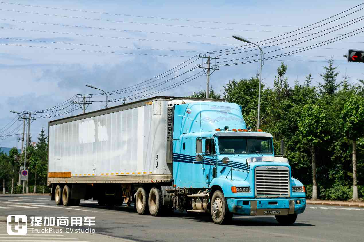 真羡慕俄罗斯卡车市场的包容性,30年车龄的卡车还能跑在路上,绥芬河口岸实拍俄罗斯卡车(五) - 第37张 - 提加商用车网 真羡慕俄罗斯卡车市场的包容性,30年车龄的卡车还能跑在路上,绥芬河口岸实拍俄罗斯卡车(五) - 第37张