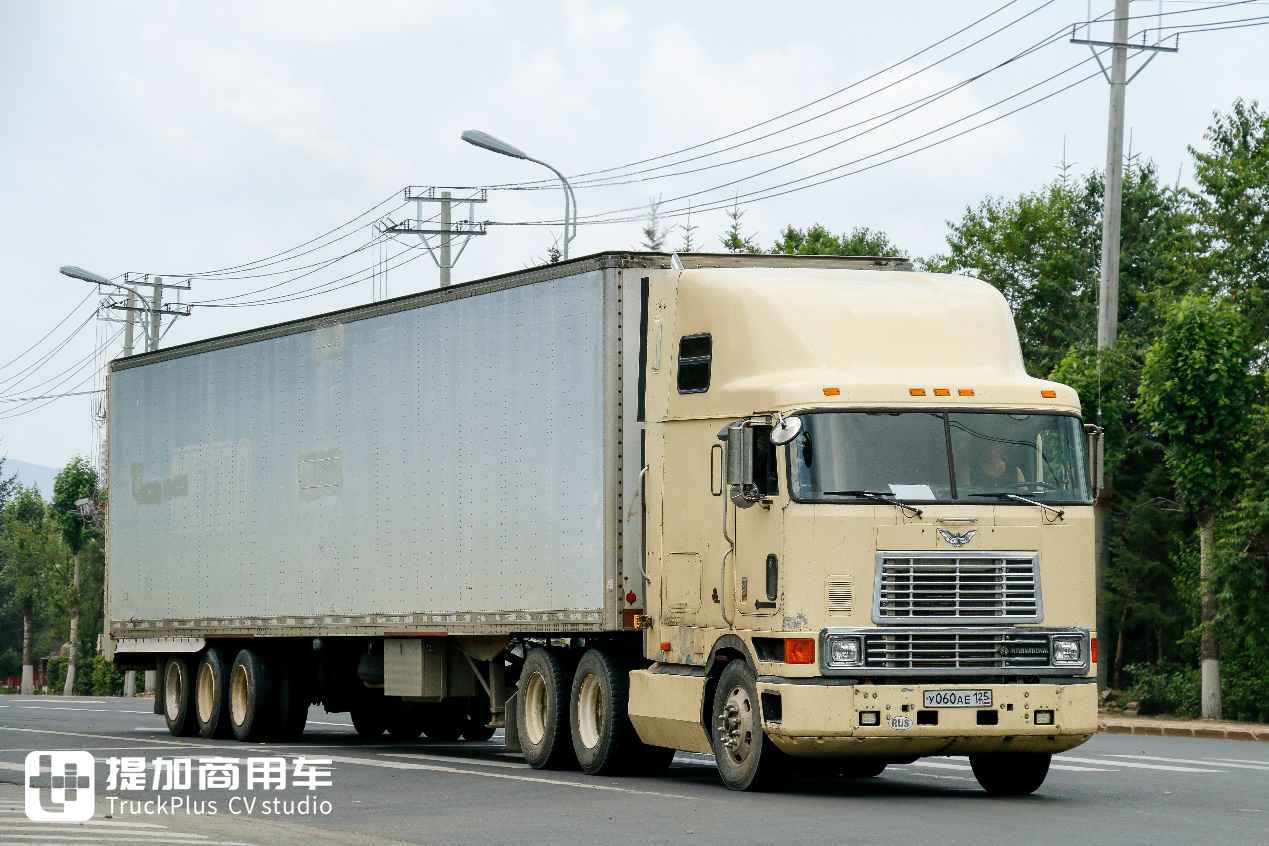 真羡慕俄罗斯卡车市场的包容性,30年车龄的卡车还能跑在路上,绥芬河口岸实拍俄罗斯卡车(五) - 第39张 - 提加商用车网 真羡慕俄罗斯卡车市场的包容性,30年车龄的卡车还能跑在路上,绥芬河口岸实拍俄罗斯卡车(五) - 第39张