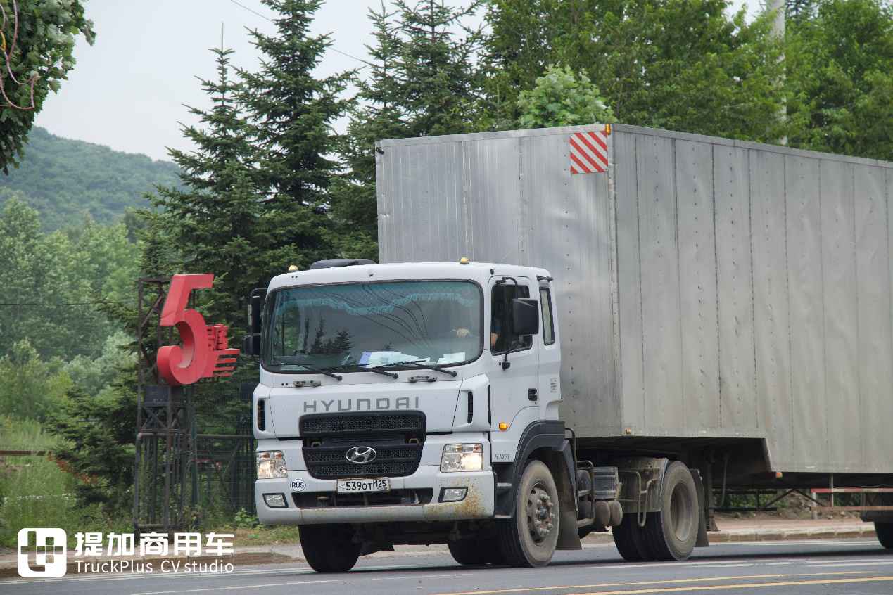 真羡慕俄罗斯卡车市场的包容性,30年车龄的卡车还能跑在路上,绥芬河口岸实拍俄罗斯卡车(五) - 第42张 - 提加商用车网 真羡慕俄罗斯卡车市场的包容性,30年车龄的卡车还能跑在路上,绥芬河口岸实拍俄罗斯卡车(五) - 第42张
