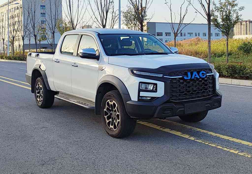 江淮首款插混皮卡来了!2.0T+前后双电机,性能堪称“王炸” - 第1张 - 提加商用车网 江淮首款插混皮卡来了!2.0T+前后双电机,性能堪称“王炸” - 第1张