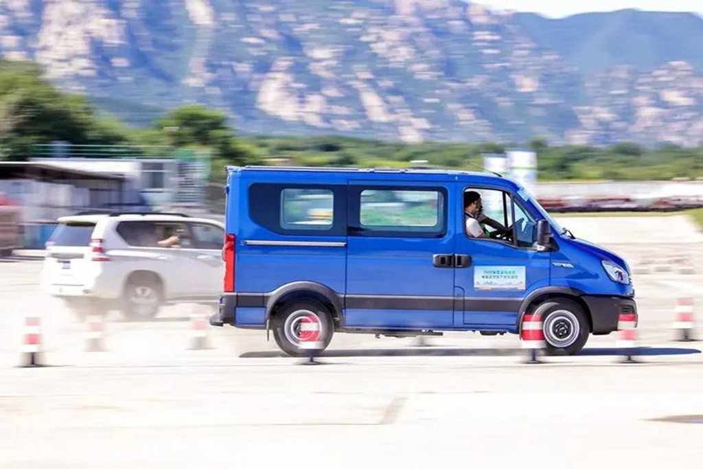 专业改装选依维柯欧胜,定制专属个性座驾 - 第1张 - 提加商用车网 专业改装选依维柯欧胜,定制专属个性座驾 - 第1张