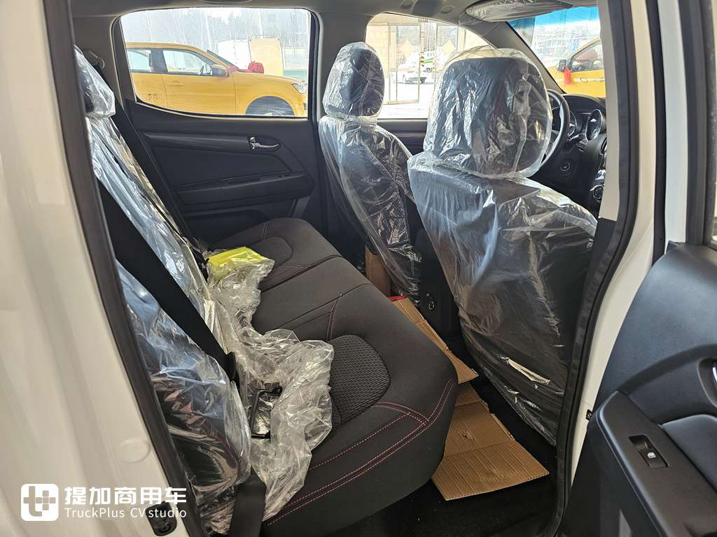 实用与品质兼具的全能座驾,实拍带你探秘庆铃达咖皮卡 - 第10张 - 提加商用车网 实用与品质兼具的全能座驾,实拍带你探秘庆铃达咖皮卡 - 第10张