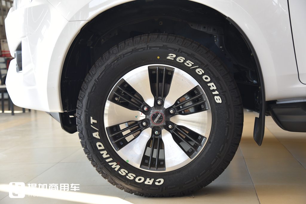 全能实力,越野与实用兼得,实拍带你看庆铃五十铃T30皮卡 - 第12张 - 提加商用车网 全能实力,越野与实用兼得,实拍带你看庆铃五十铃T30皮卡 - 第12张