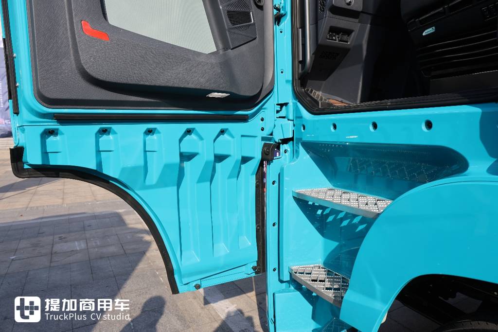 这是全新一代解放JH6牵引车,从里到外全面大提升,注定又是爆款车型? - 第12张 - 提加商用车网 这是全新一代解放JH6牵引车,从里到外全面大提升,注定又是爆款车型? - 第12张