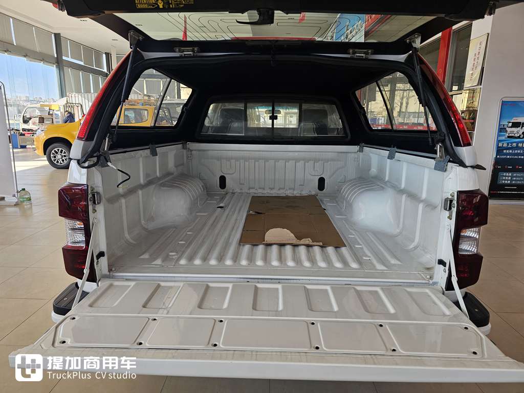 实用与品质兼具的全能座驾,实拍带你探秘庆铃达咖皮卡 - 第13张 - 提加商用车网 实用与品质兼具的全能座驾,实拍带你探秘庆铃达咖皮卡 - 第13张
