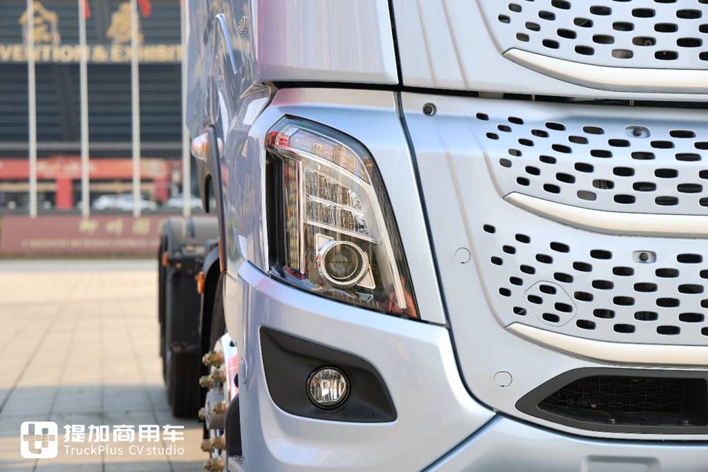 乘龙推出全新H7 Pro高端重卡，搭载康明斯15升燃气机和气囊悬挂，这配置可太高了 - 第13张