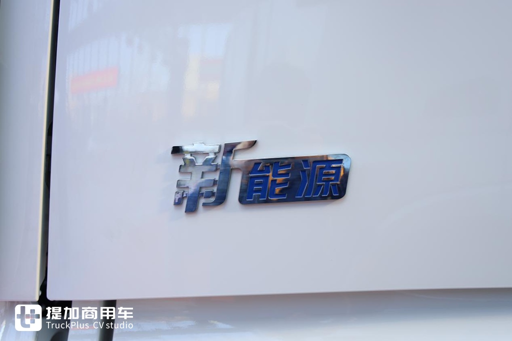 纯电重卡到底怎么样?实拍带你看25分钟完成补能,能跑400公里的江淮星耀X5纯电牵引车 - 第3张 - 提加商用车网 纯电重卡到底怎么样?实拍带你看25分钟完成补能,能跑400公里的江淮星耀X5纯电牵引车 - 第3张