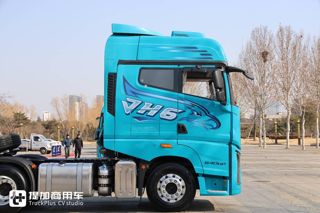 这是全新一代解放JH6牵引车,从里到外全面大提升,注定又是爆款车型? - 第3张 - 提加商用车网 这是全新一代解放JH6牵引车,从里到外全面大提升,注定又是爆款车型? - 第3张