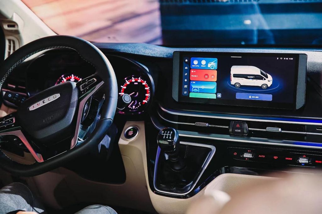 依维柯聚星:不止是一辆车,更是你的“哆啦A梦口袋” - 第3张 - 提加商用车网 依维柯聚星:不止是一辆车,更是你的“哆啦A梦口袋” - 第3张