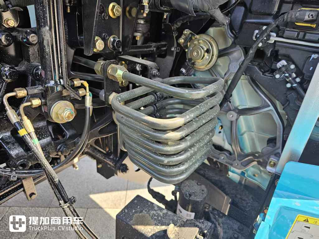 这是全新一代解放JH6牵引车,从里到外全面大提升,注定又是爆款车型? - 第34张 - 提加商用车网 这是全新一代解放JH6牵引车,从里到外全面大提升,注定又是爆款车型? - 第34张
