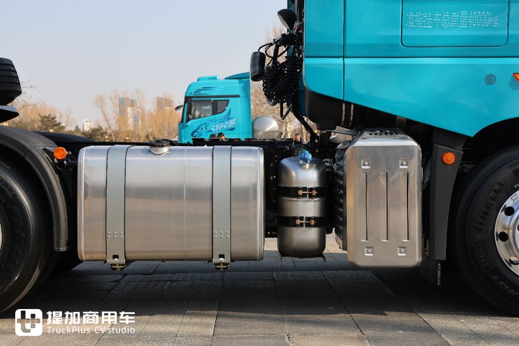 这是全新一代解放JH6牵引车,从里到外全面大提升,注定又是爆款车型? - 第38张 - 提加商用车网 这是全新一代解放JH6牵引车,从里到外全面大提升,注定又是爆款车型? - 第38张