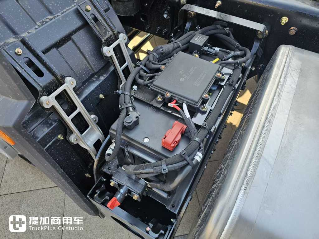 这是全新一代解放JH6牵引车,从里到外全面大提升,注定又是爆款车型? - 第39张 - 提加商用车网 这是全新一代解放JH6牵引车,从里到外全面大提升,注定又是爆款车型? - 第39张