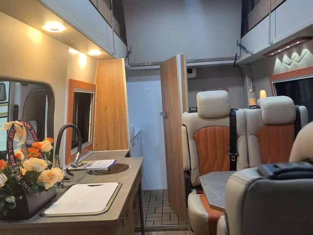 中国重汽轻型汽车即将首秀北京国际房车展,实力新车抢鲜品鉴 - 第4张 - 提加商用车网 中国重汽轻型汽车即将首秀北京国际房车展,实力新车抢鲜品鉴 - 第4张