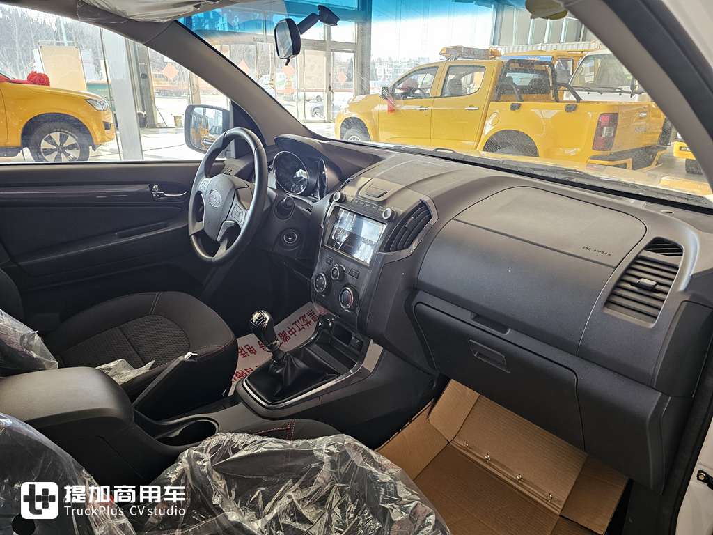 实用与品质兼具的全能座驾,实拍带你探秘庆铃达咖皮卡 - 第5张 - 提加商用车网 实用与品质兼具的全能座驾,实拍带你探秘庆铃达咖皮卡 - 第5张